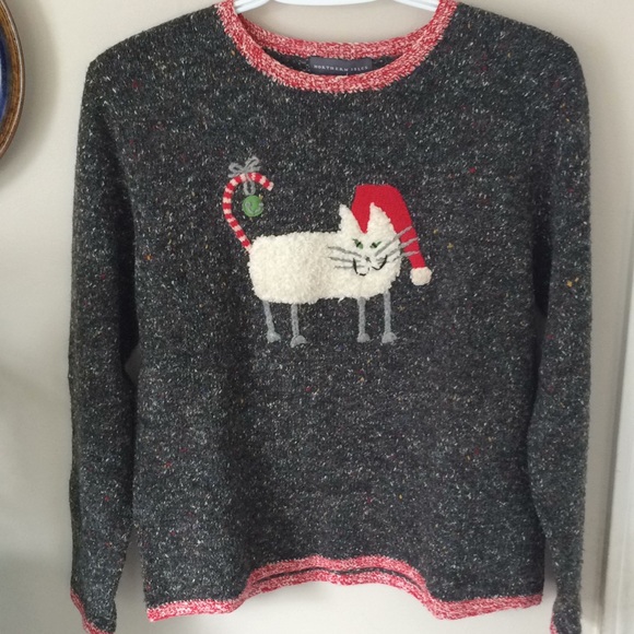2/$15 🌸 Northern Isles sweater - Picture 1 of 3